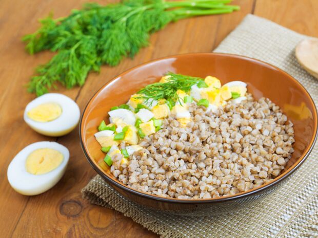 Buckwheat with a cooked egg